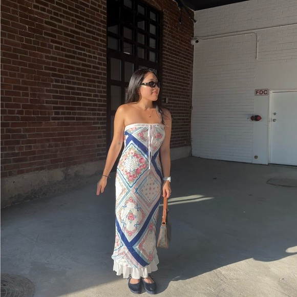 Meet your Posher, Sylvia - Picture 1 of 1